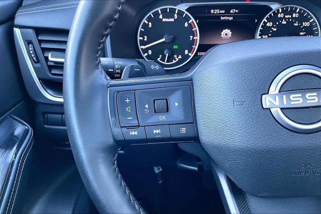 Certified 2025 Nissan Rogue SV image 22