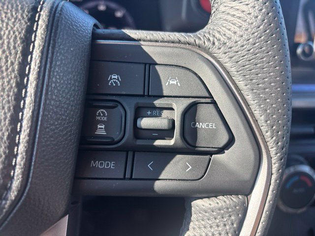 Certified 2025 Toyota Tacoma TRD Off-Road AWD/4WD image 14
