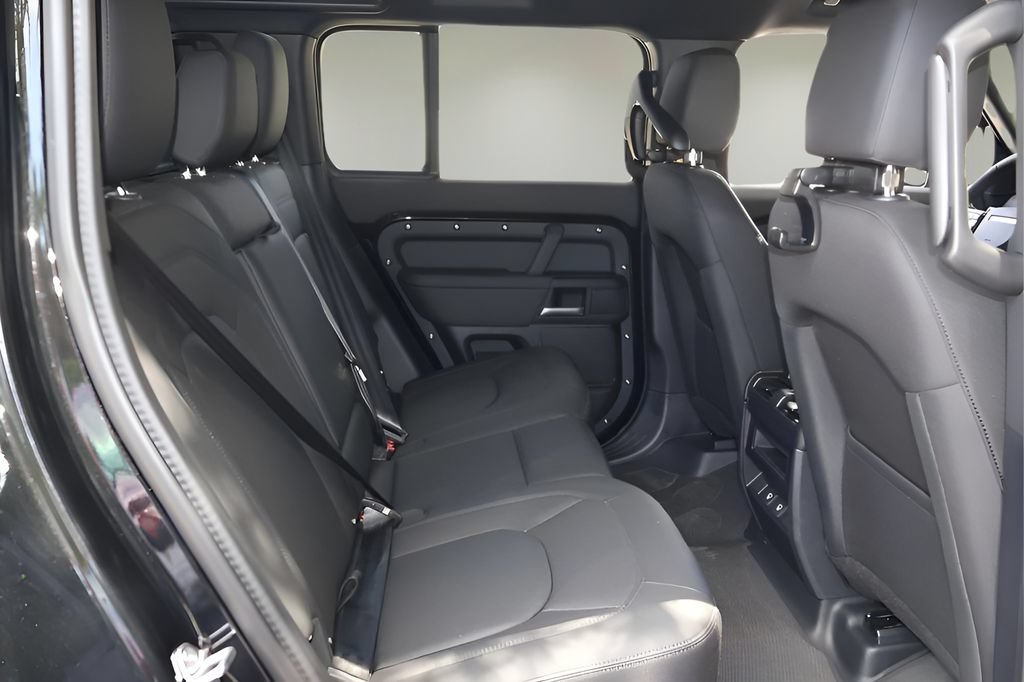 Used 2025 Land Rover Defender 110 S AWD/4WD image 14