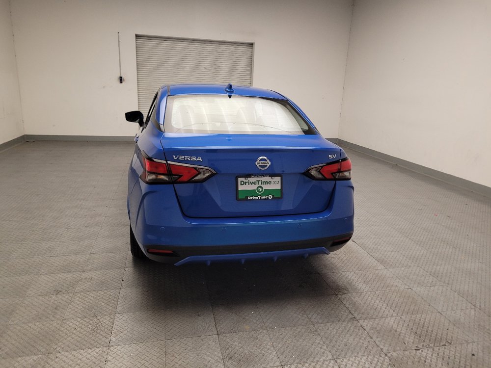 Used 2021 Nissan Versa SV FWD image 6