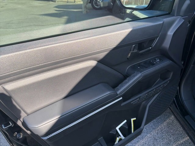 Used 2025 Toyota Tacoma TRD Off-Road image 16