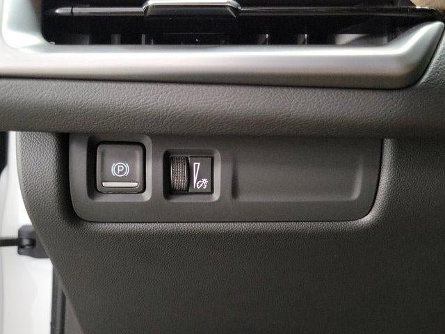 Certified 2024 Cadillac XT4 Luxury FWD image 14
