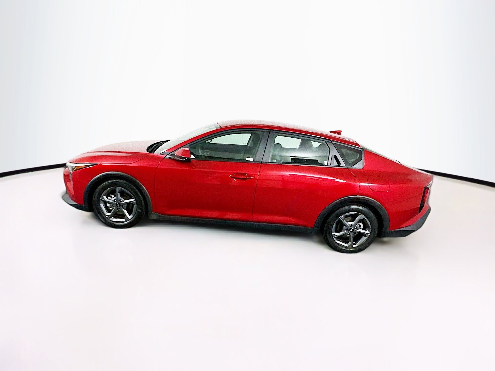 Used 2025 Kia K4 LXS image 4