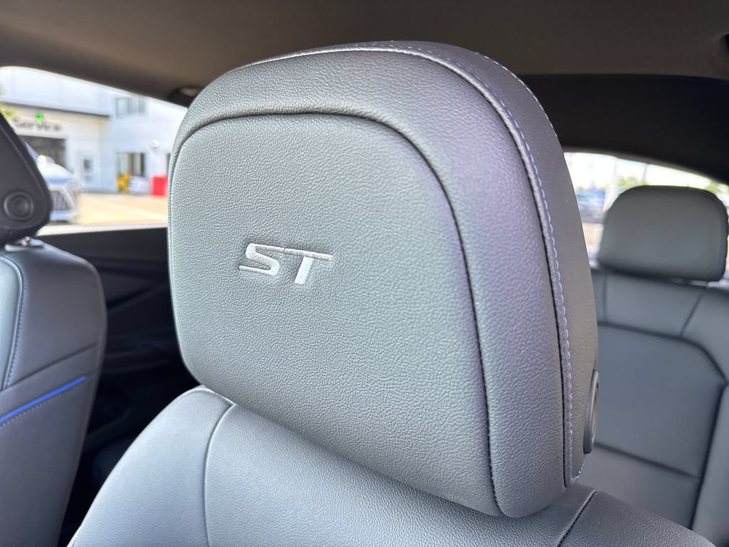 New 2026 Buick Envista Sport Touring w/ Convenience I Package FWD image 14