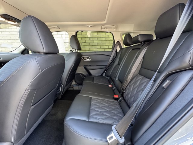 New 2026 Nissan Rogue Platinum w/ Platinum Premium Package AWD/4WD image 27