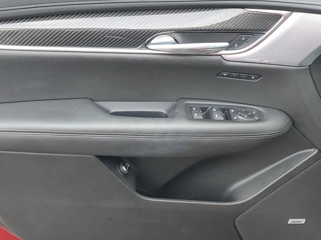 Certified 2021 Cadillac XT6 Sport AWD/4WD image 17