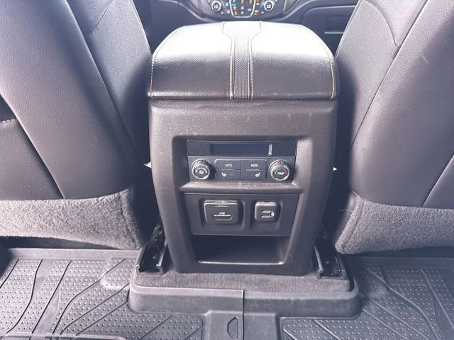 Used 2021 Chevrolet Traverse Premier w/ Redline Edition AWD/4WD image 22