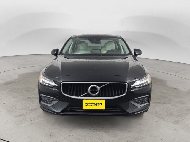 Used 2019 Volvo S60 T5 Momentum FWD image 2