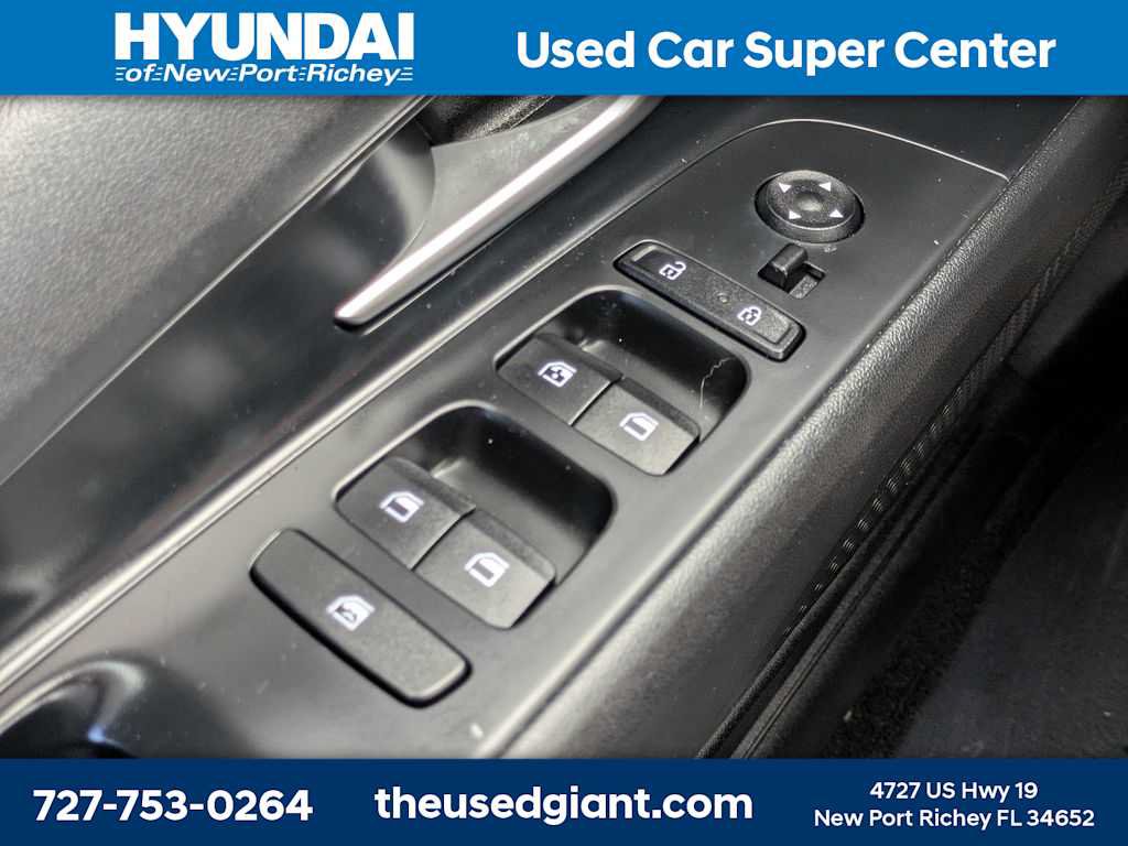 Certified 2023 Hyundai Elantra Limited w/ Cargo Package FWD image 31