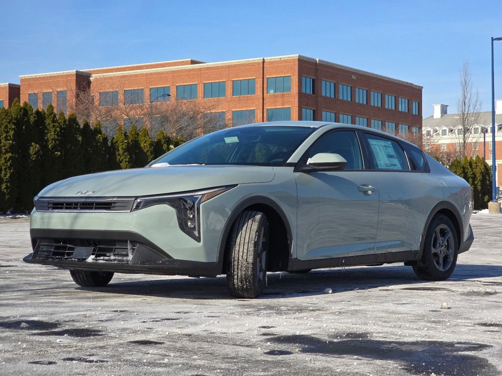 New 2025 Kia K4 LXS image 9