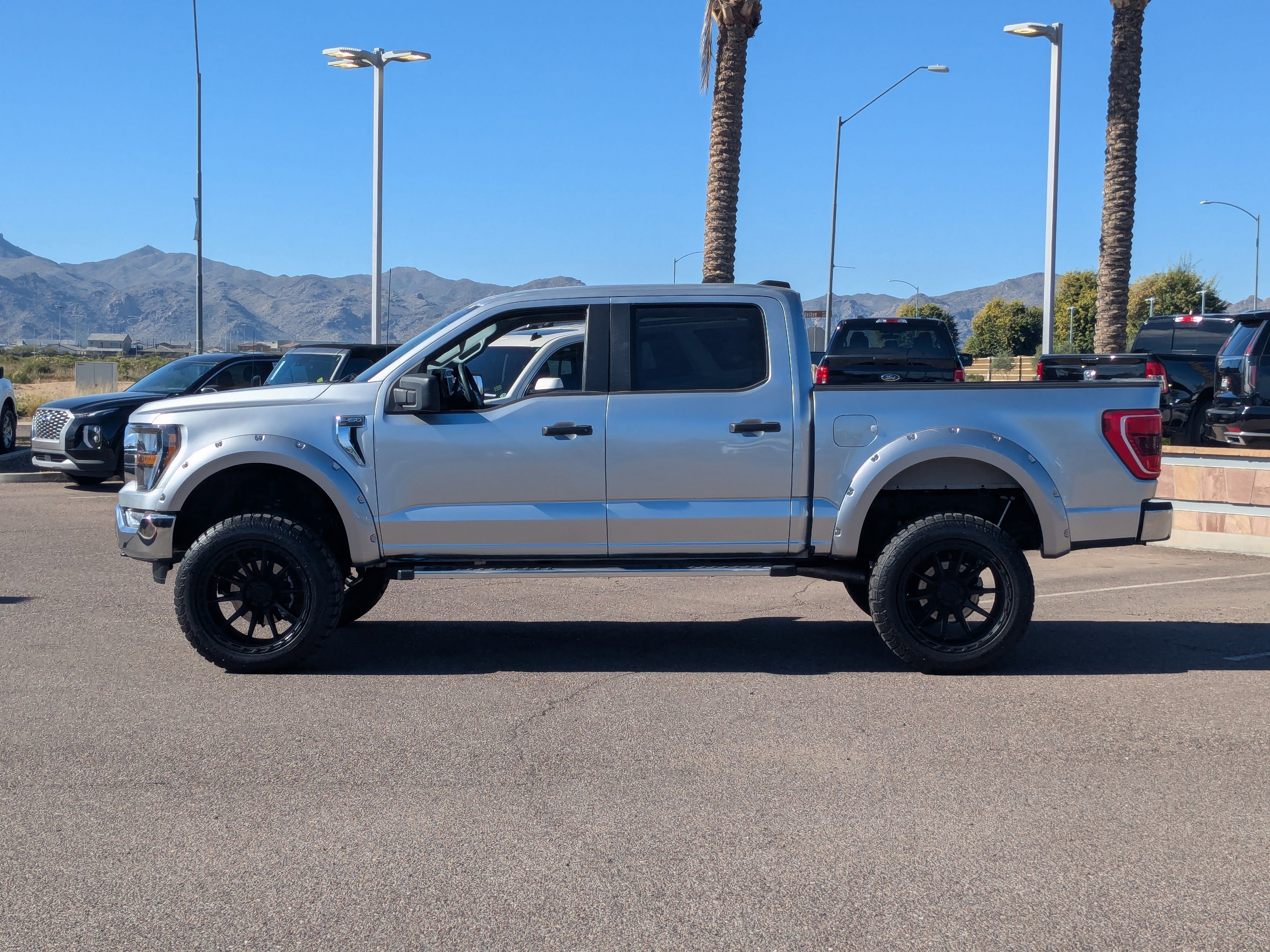 Used 2023 Ford F150 XLT image 6