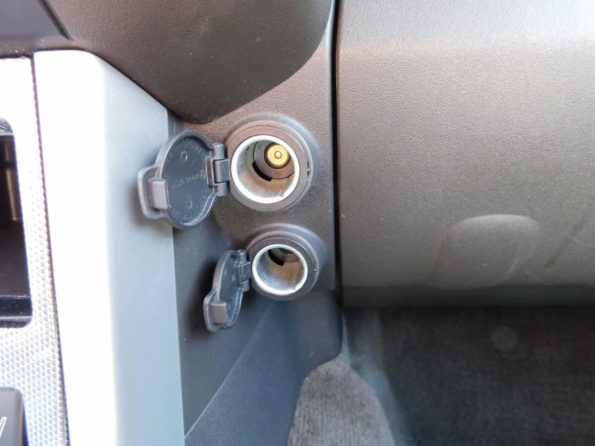 Used 2011 Nissan Pathfinder Silver AWD/4WD image 18