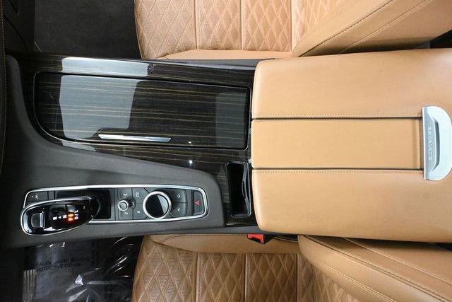 Used 2022 Cadillac Escalade Premium Luxury w/ Touring Package image 39