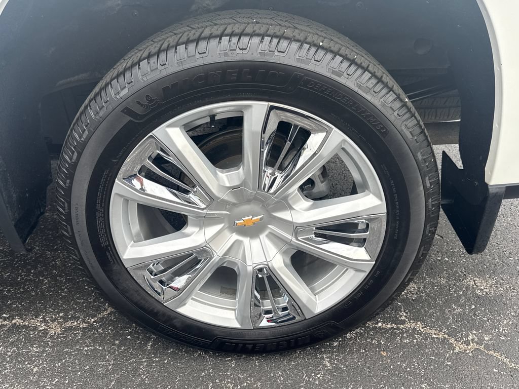 Certified 2024 Chevrolet Silverado 1500 High Country w/ High Country Premium Package AWD/4WD image 7
