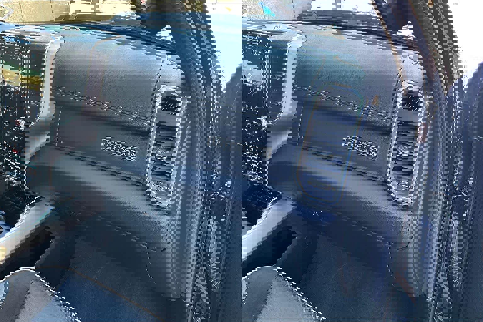 Used 2023 RAM 1500 Laramie image 18