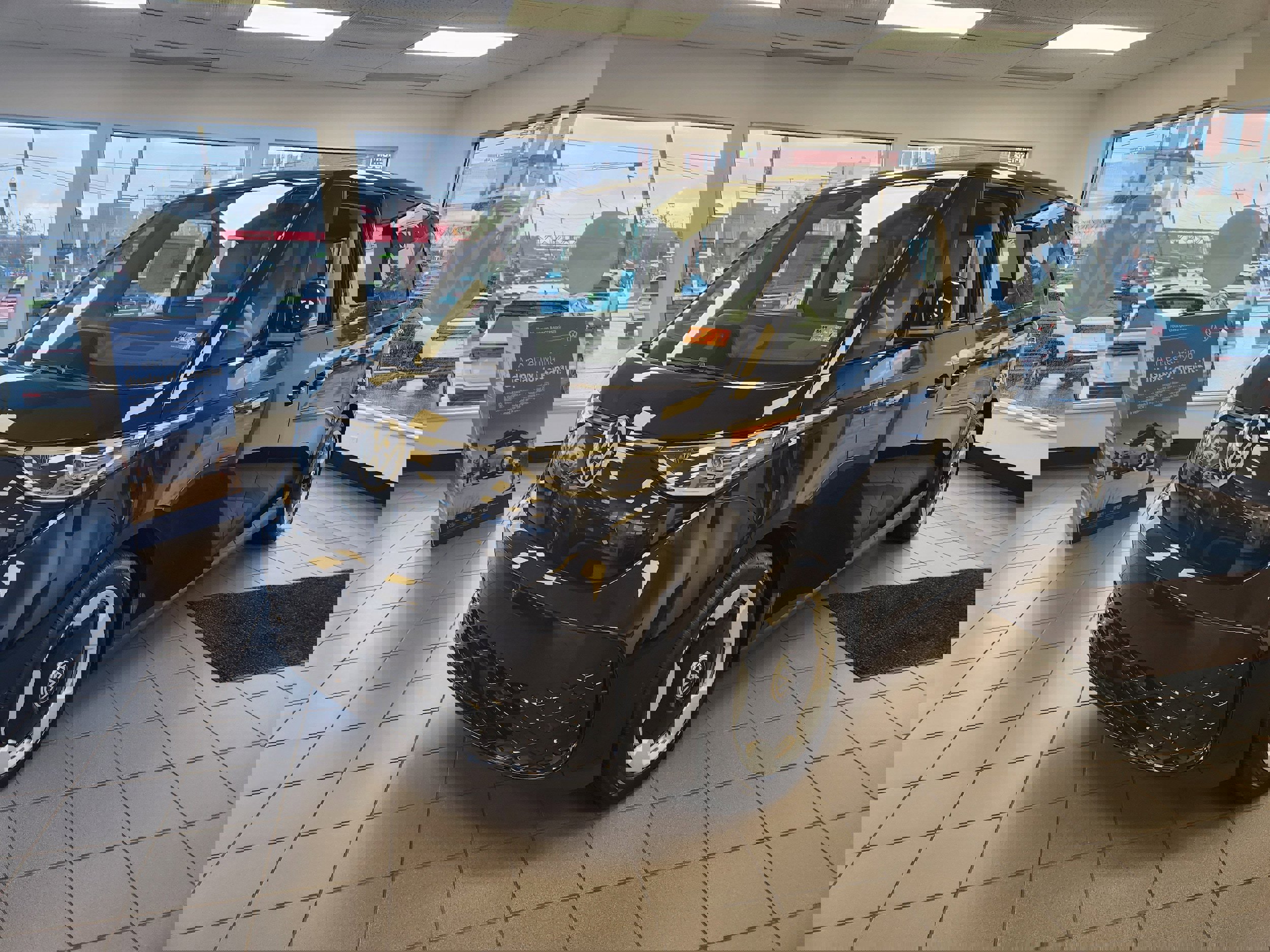 New 2025 Volkswagen ID. Buzz Pro S Plus image 1