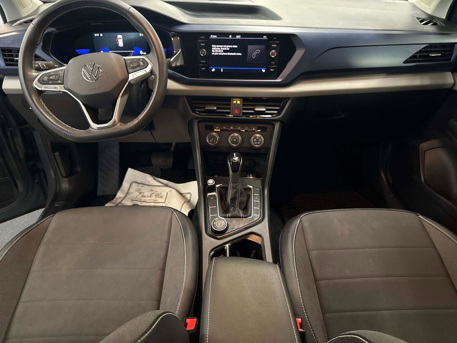 Certified 2022 Volkswagen Taos SE w/ IQ.Drive SE Package image 17