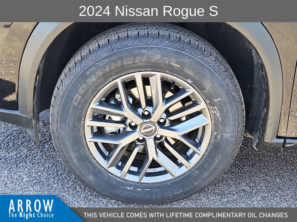 Used 2024 Nissan Rogue S image 17