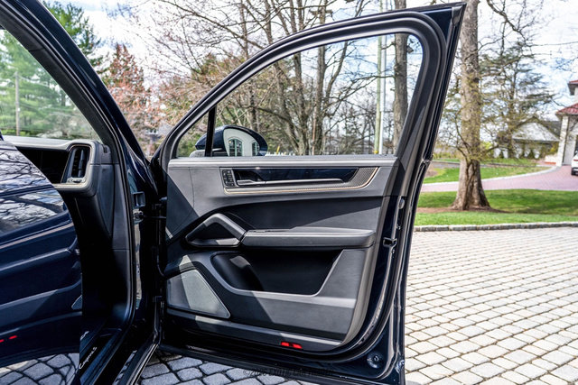 Used 2024 Porsche Cayenne S image 53