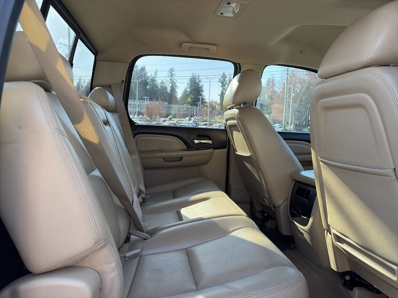 Used 2014 GMC Sierra 2500 Denali w/ Suspension Package, Off-Road image 24