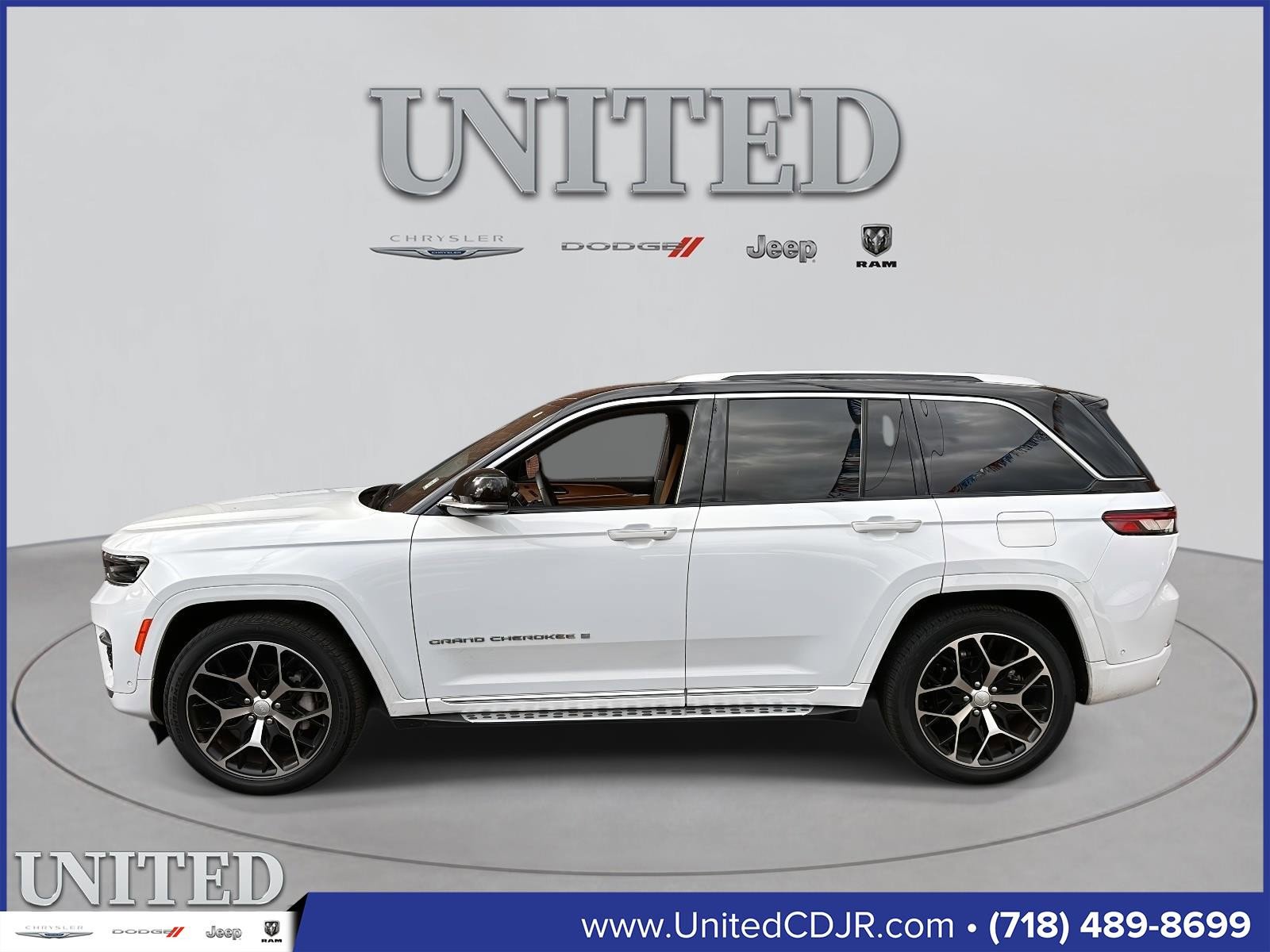 Used 2022 Jeep Grand Cherokee Summit image 2
