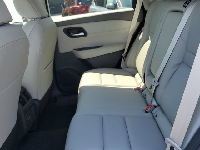 New 2026 Nissan Rogue Dark Armor AWD/4WD image 17
