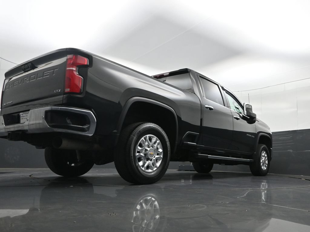 Used 2024 Chevrolet Silverado 2500 LTZ w/ LTZ Convenience Package AWD/4WD image 35