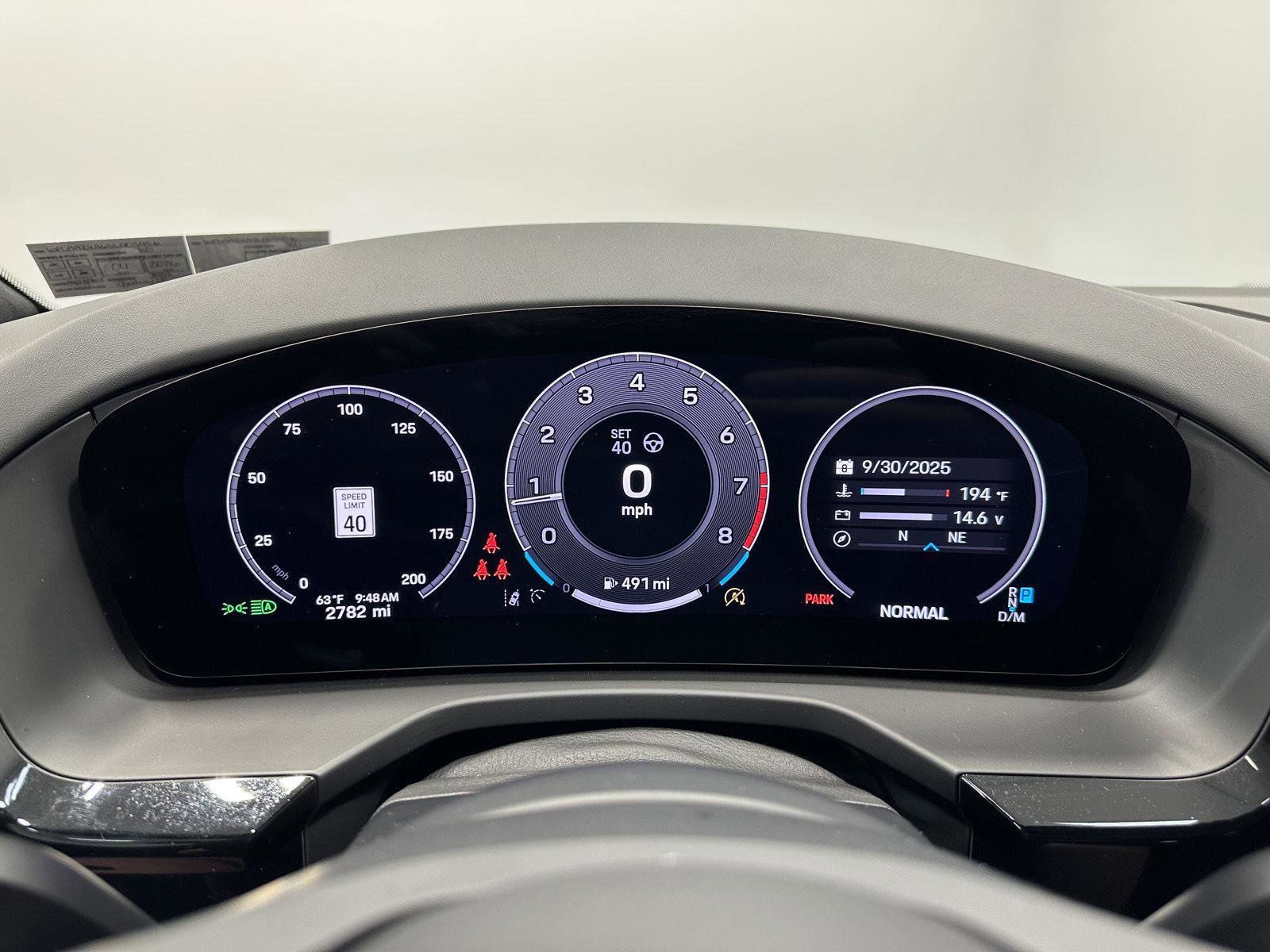 Used 2025 Porsche Panamera 4 image 23