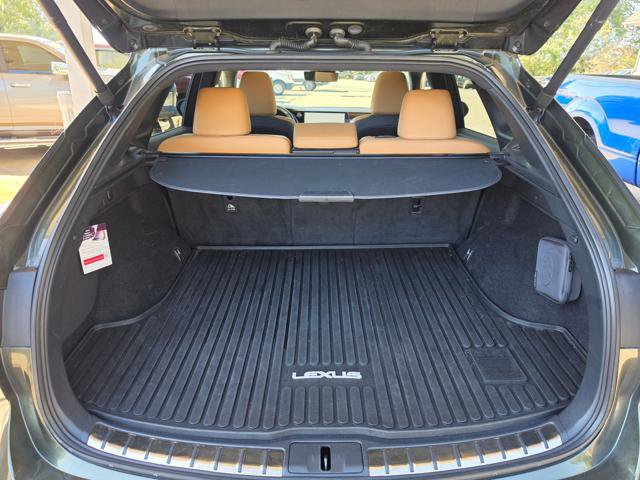 Used 2023 Lexus RX 350h w/ Accessory Package (2T) AWD/4WD image 14