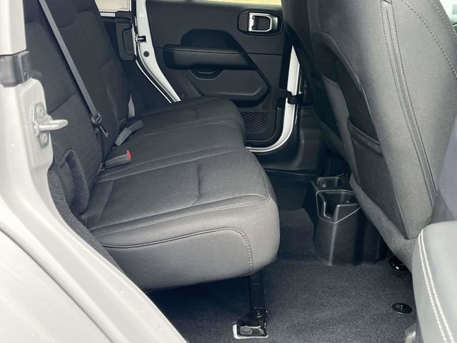 Used 2019 Jeep Wrangler Unlimited Sahara image 21