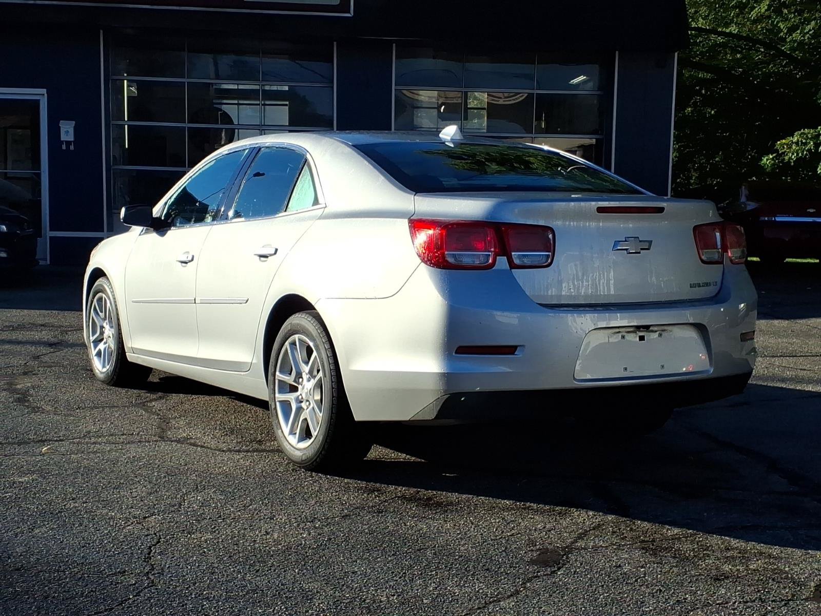 Used 2013 Chevrolet Malibu LT w/ Power Convenience Package FWD image 2