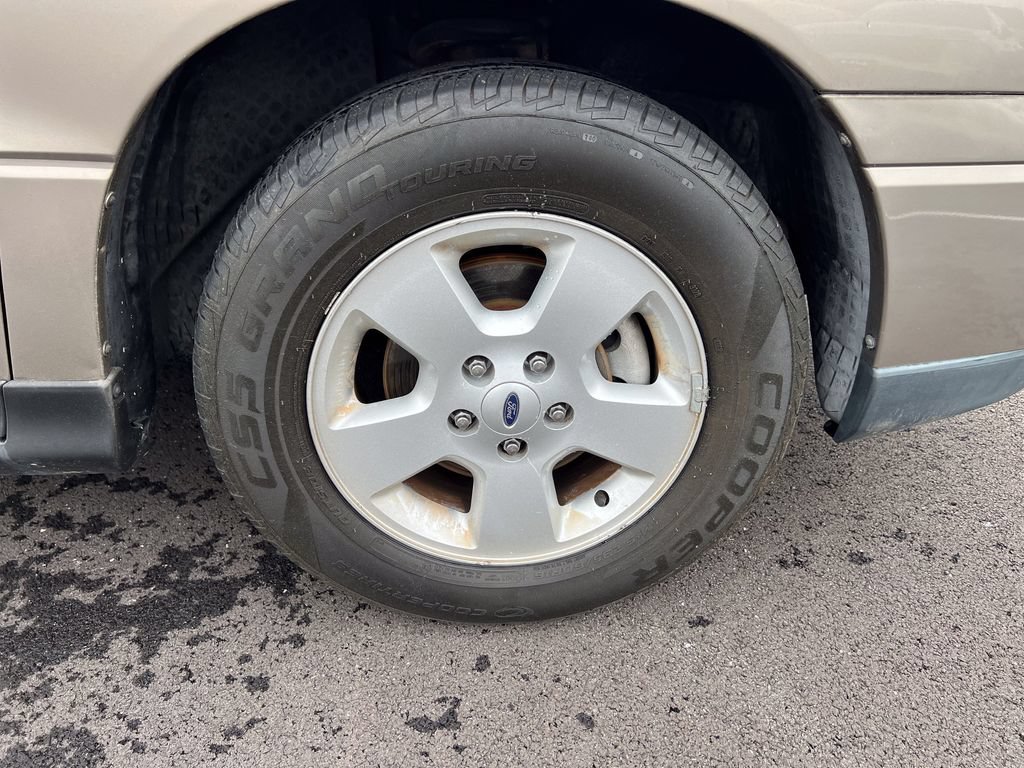 Used 2004 Ford Freestar SES FWD image 10