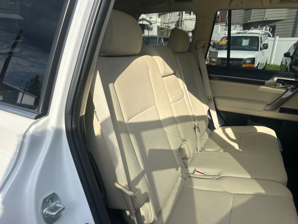 Used 2020 Lexus GX 460 Premium image 34