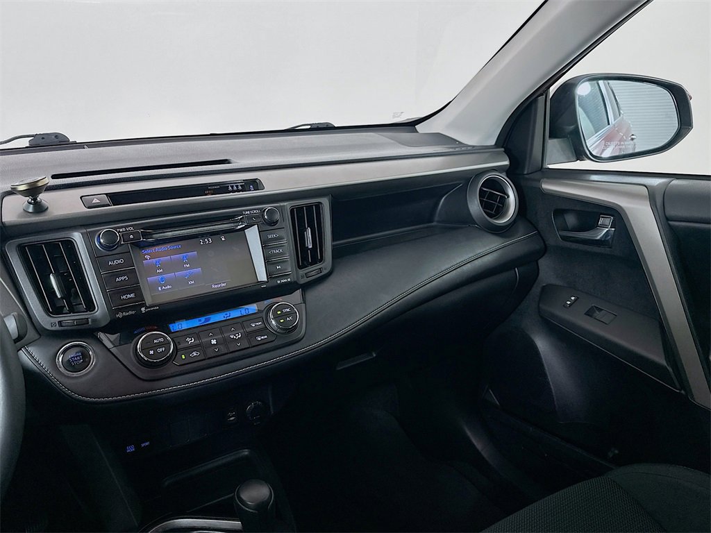 Used 2018 Toyota RAV4 XLE image 20