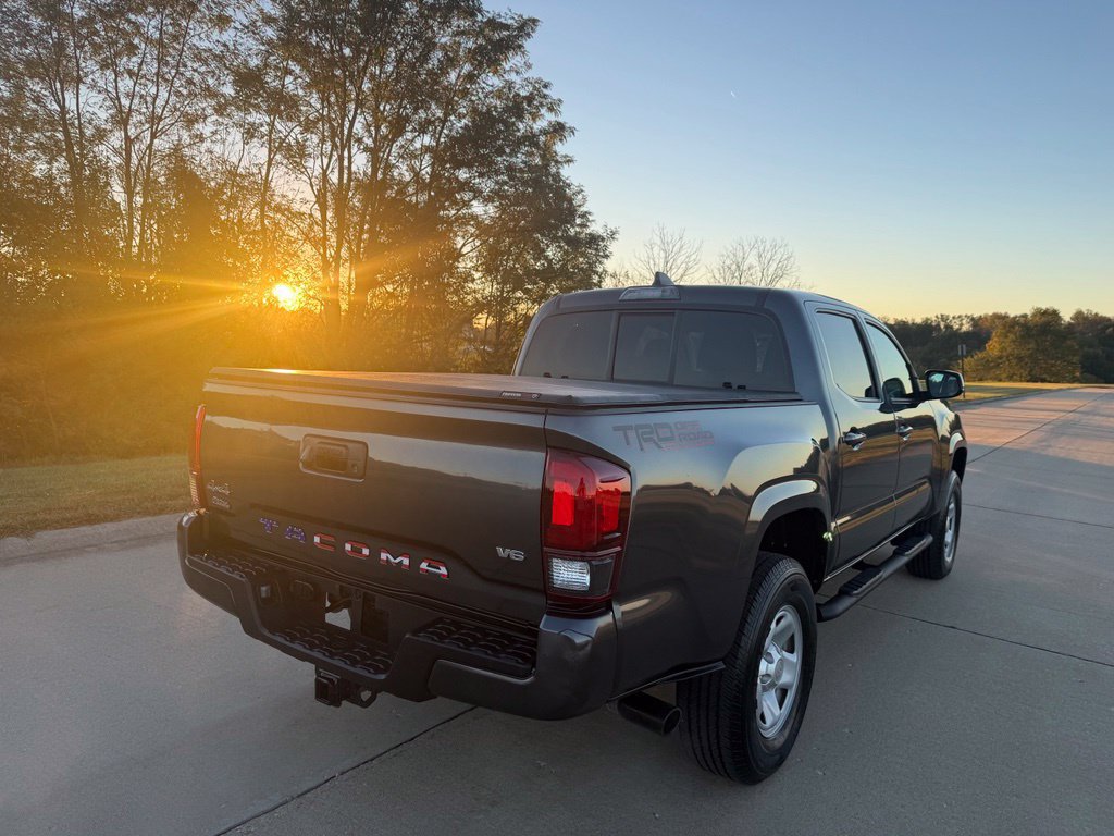 Used 2023 Toyota Tacoma SR AWD/4WD image 4