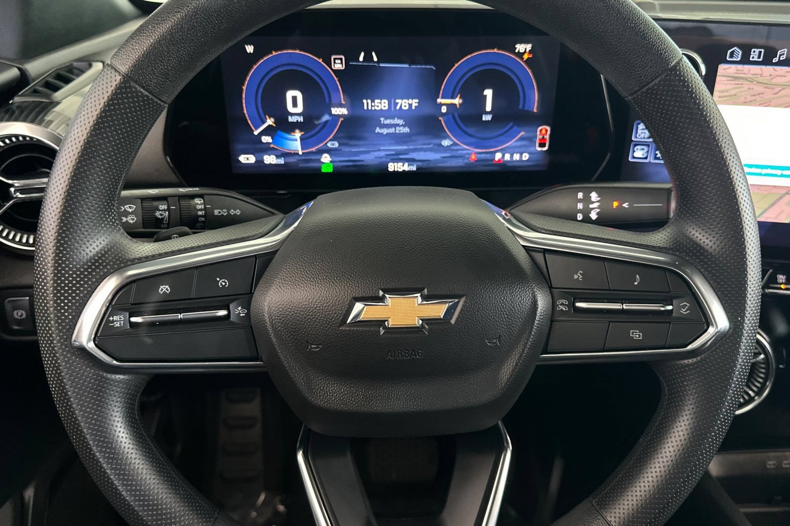 Used 2025 Chevrolet Blazer EV LT FWD image 30