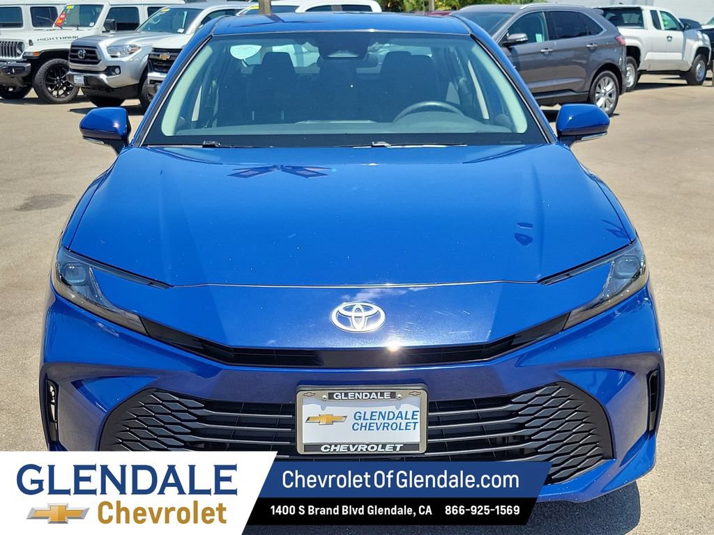 Used 2025 Toyota Camry LE FWD image 16