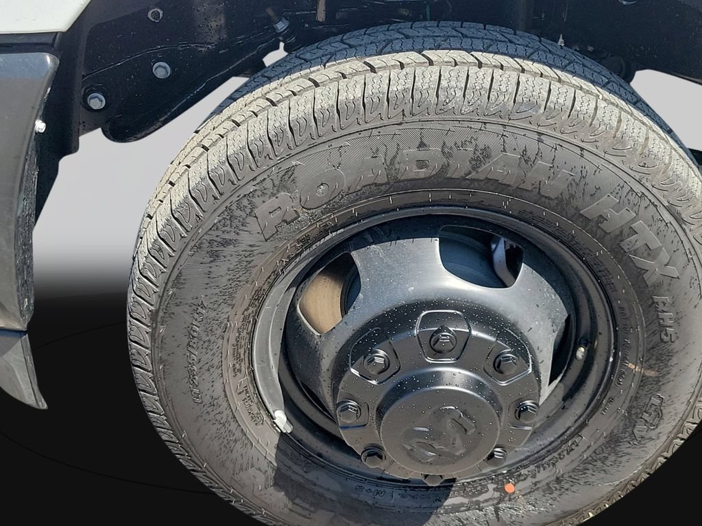 New 2026 RAM 3500 Tradesman AWD/4WD image 9