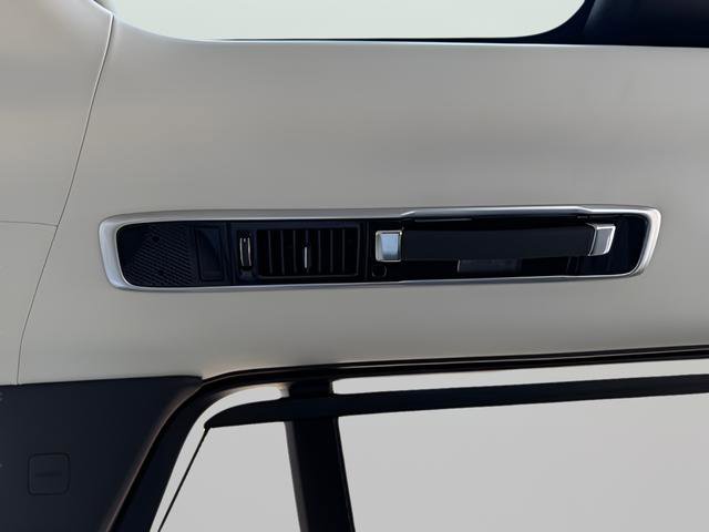 Certified 2025 Land Rover Range Rover Autobiography AWD/4WD image 30
