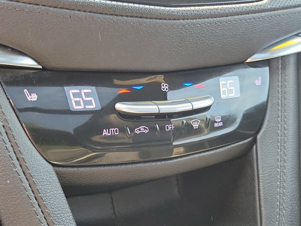 Used 2021 Cadillac XT5 Premium Luxury AWD/4WD image 32