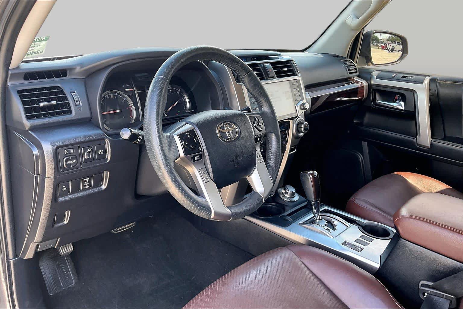 Used 2021 Toyota 4Runner Limited AWD/4WD image 33
