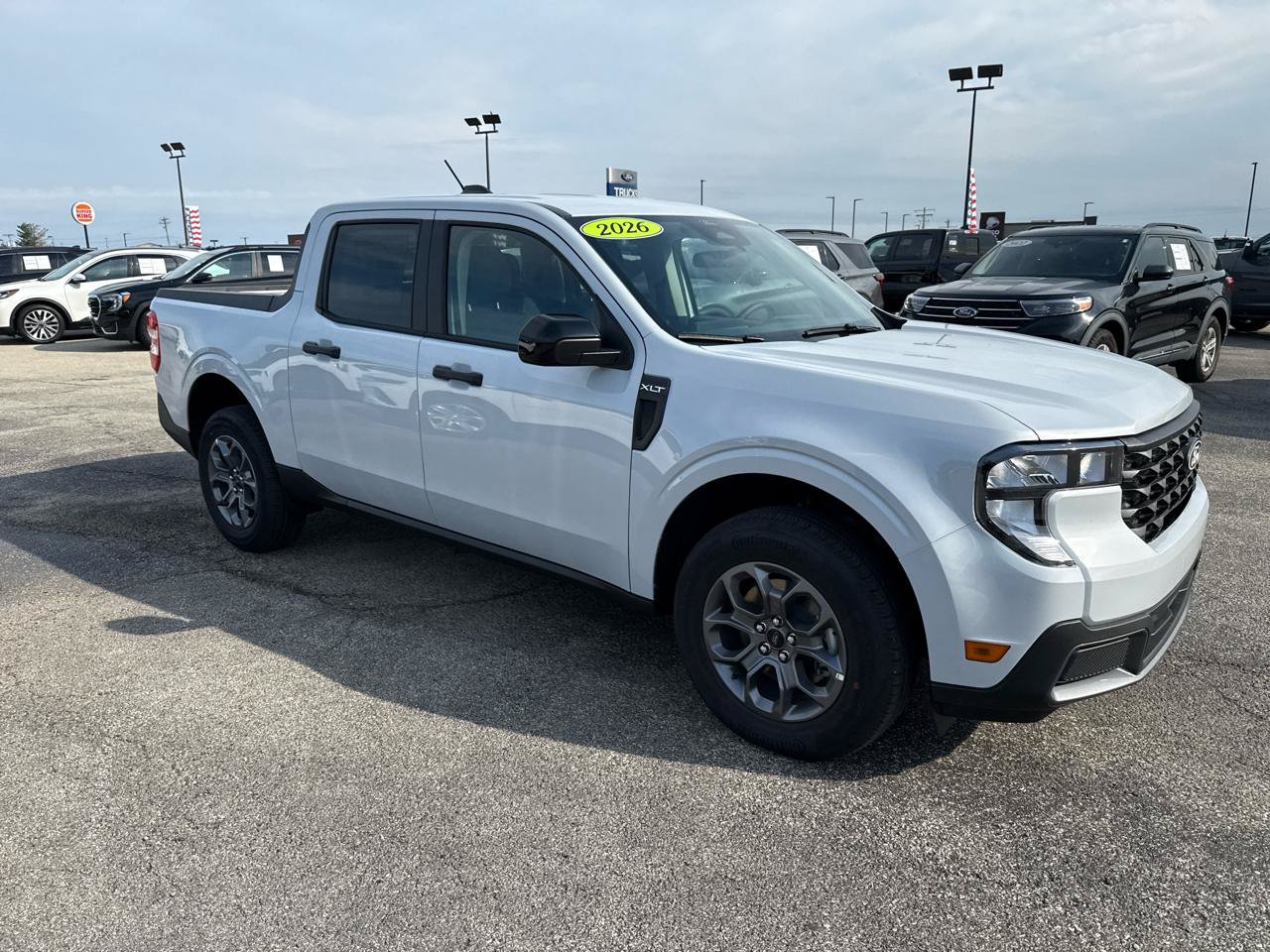 New 2026 Ford Maverick XLT w/ XLT Luxury Package FWD image 3