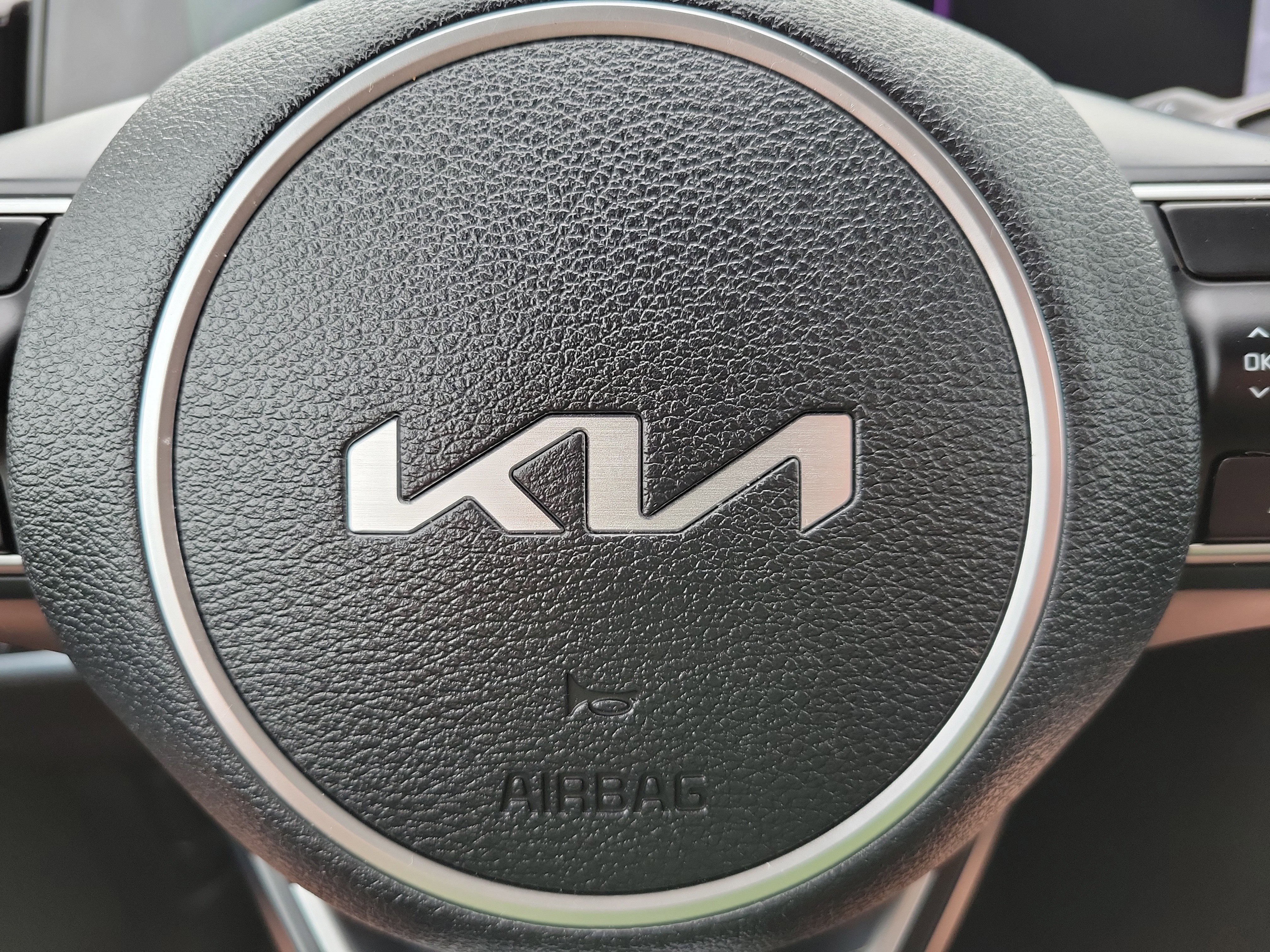 Certified 2024 Kia Sportage EX image 35