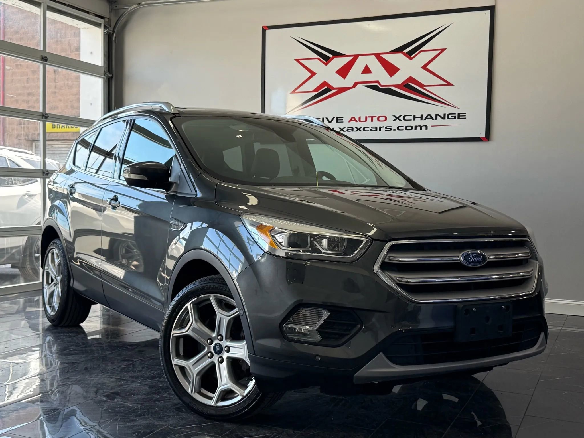 Used 2018 Ford Escape Titanium image 1