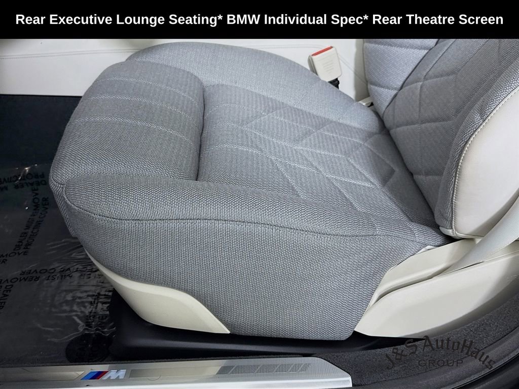 Used 2023 BMW 760i xDrive AWD/4WD image 26