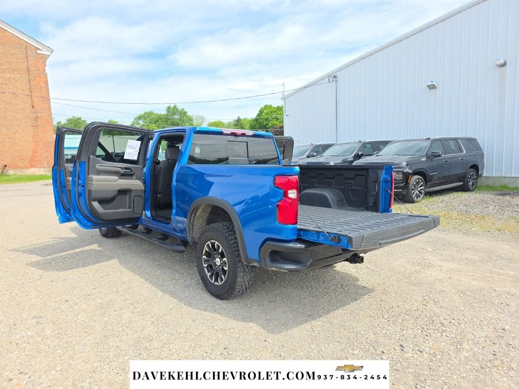 Certified 2022 Chevrolet Silverado 1500 ZR2 w/ Technology Package AWD/4WD image 34