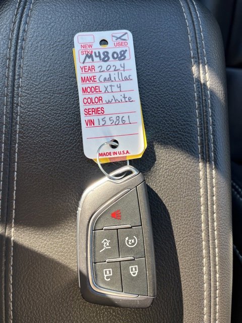 Used 2024 Cadillac XT4 Premium Luxury image 51