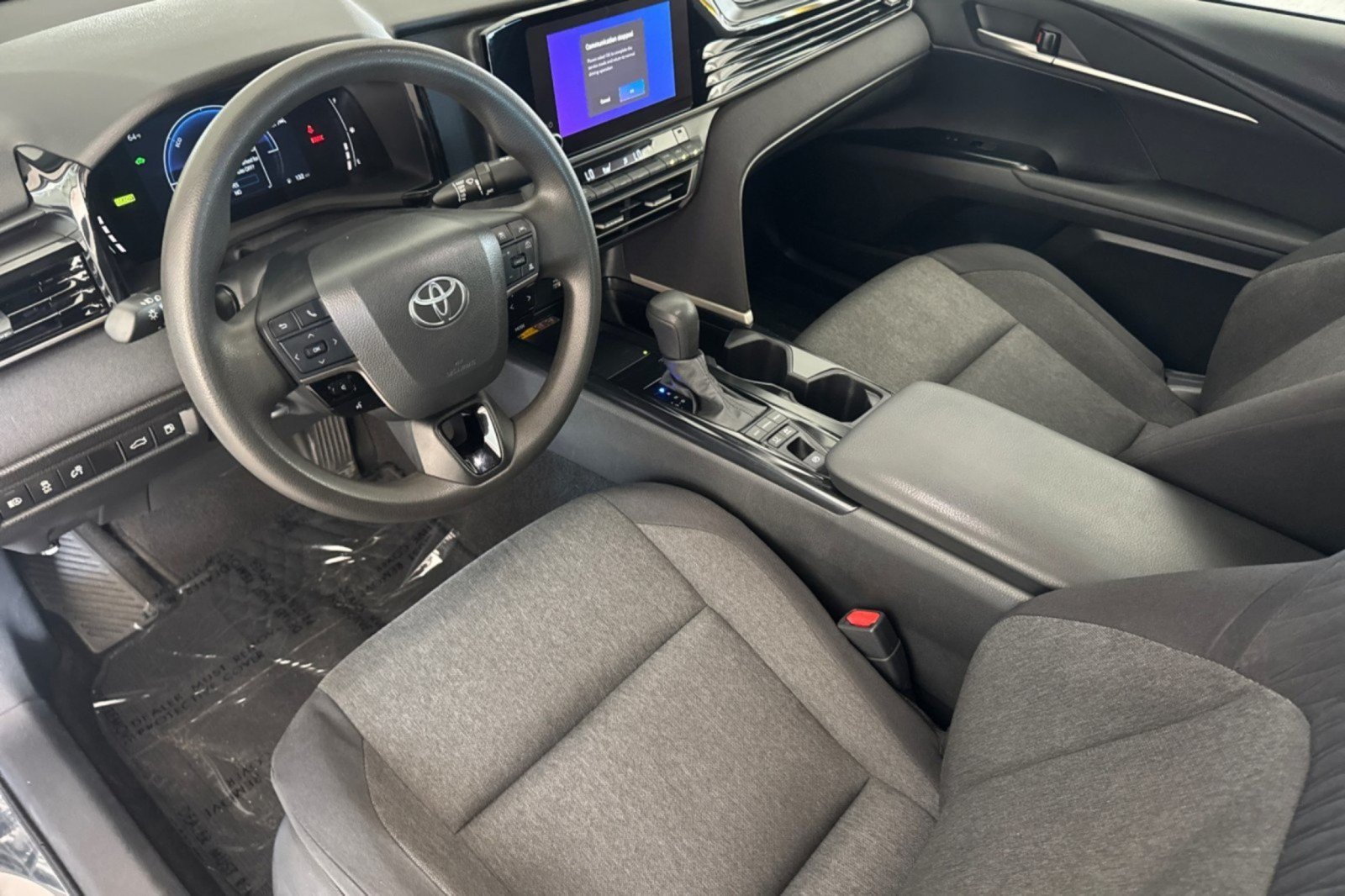 Certified 2025 Toyota Camry LE FWD image 9
