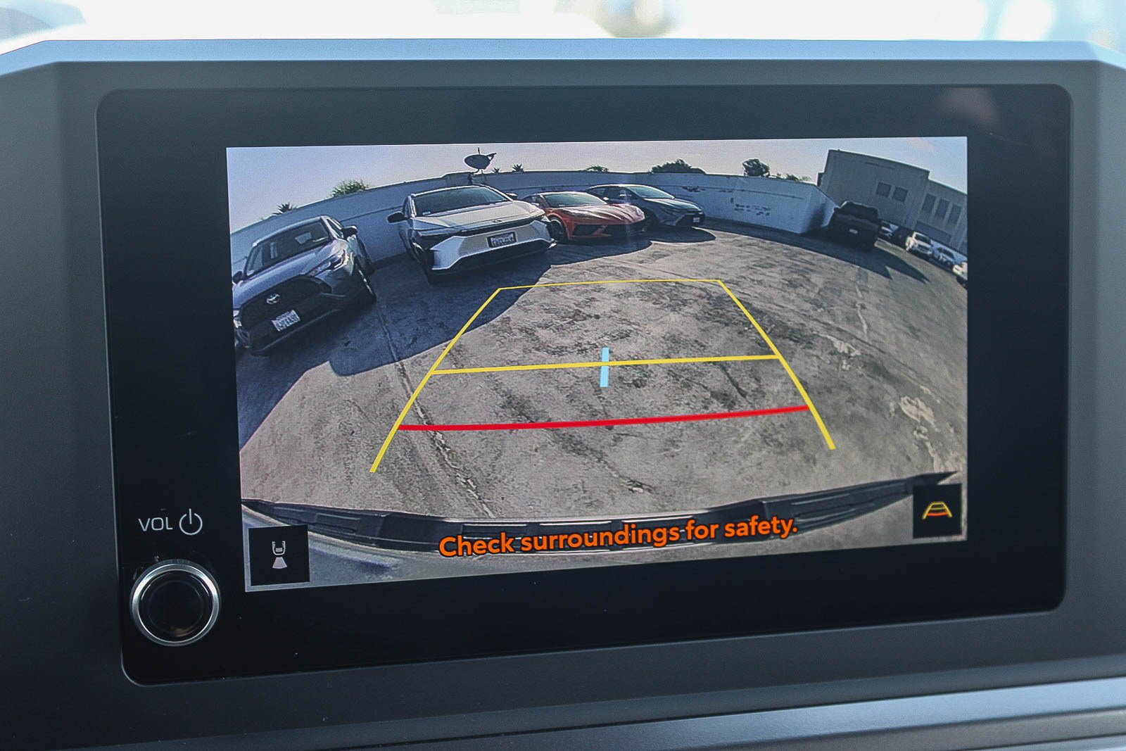 Used 2025 Toyota Tacoma SR5 AWD/4WD image 25