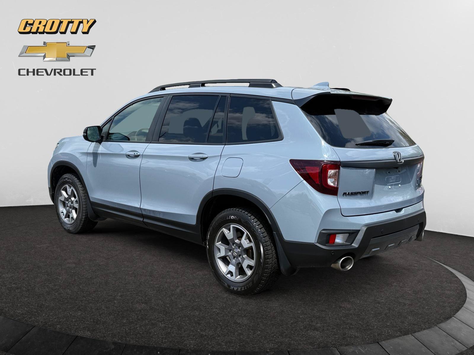 Used 2023 Honda Passport TrailSport image 3
